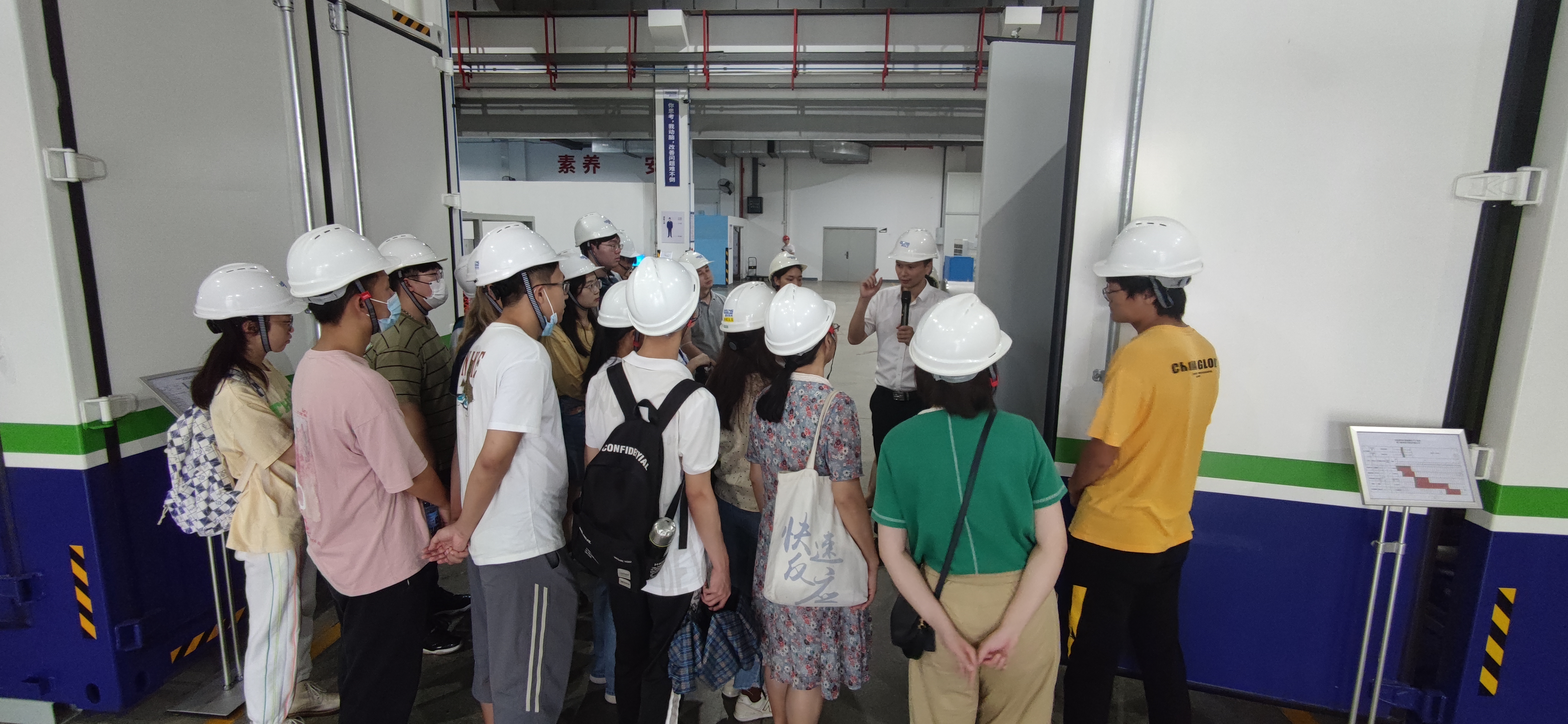 1657272375190201.jpg 1657272375190201.jpg